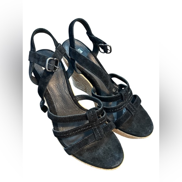 UGG Shoes - Ugg size 8 Black Suede Strappy Wedge Sandals - Women